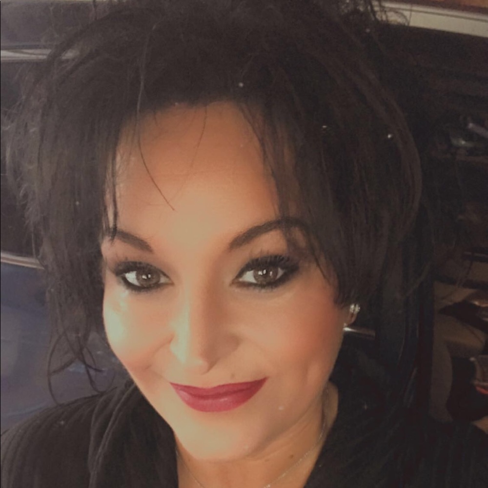 Meet your Posher, Natasha